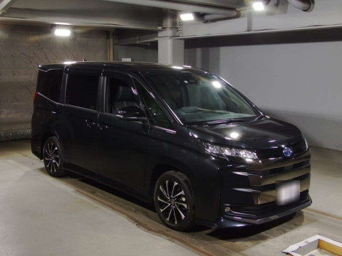 2022 Toyota Noah ZWR90W[2]