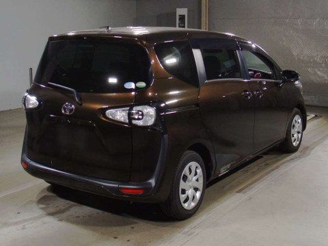 2016 Toyota Sienta NSP170G[1]