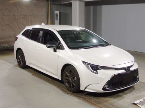 2020 Toyota Corolla Touring Wagon ZRE212W[2]