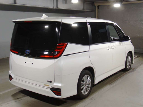 2022 Toyota Noah ZWR90W[1]