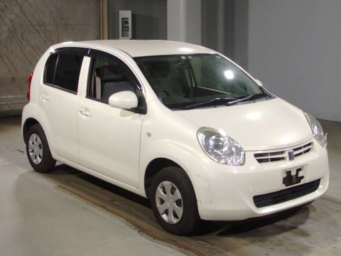 2014 Toyota Passo KGC30[2]