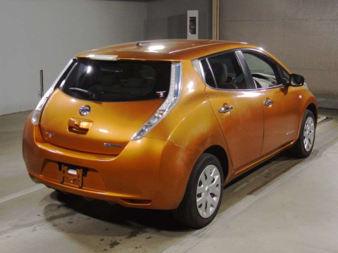 2015 Nissan Leaf AZE0[1]