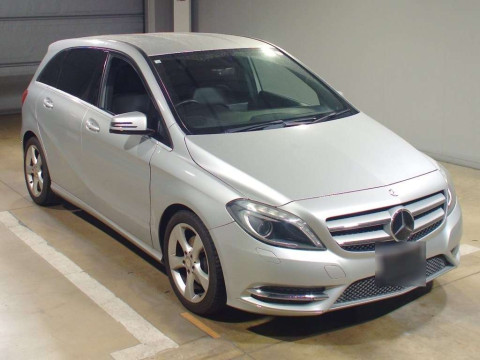 2012 Mercedes Benz B-Class 246242[2]