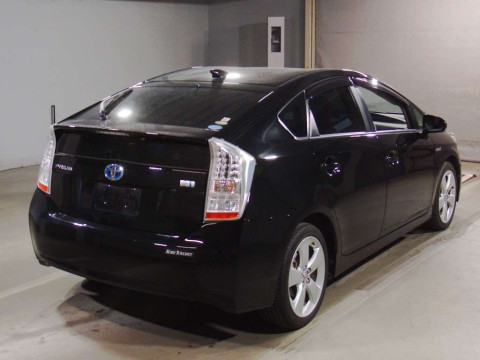 2011 Toyota Prius ZVW30[1]