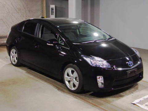 2011 Toyota Prius ZVW30[2]