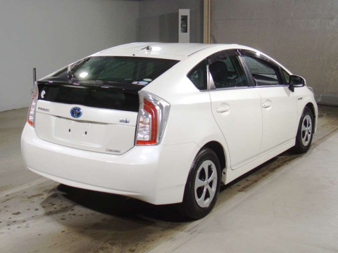 2014 Toyota Prius ZVW30[1]