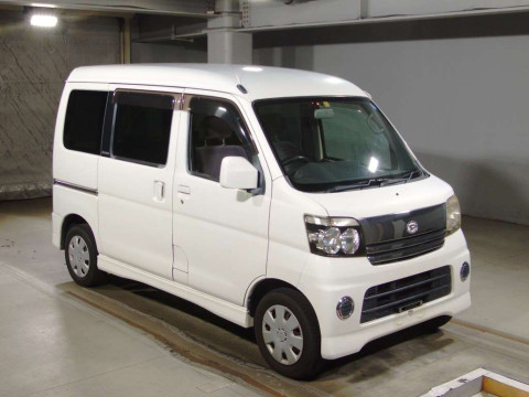 2005 Daihatsu Atrai Wagon S320G[2]