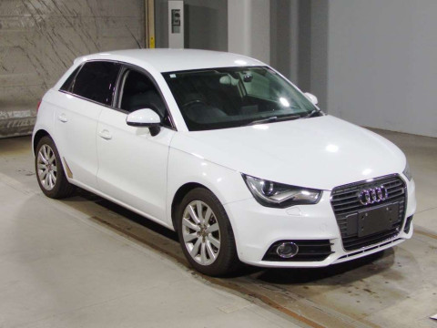 2012 Audi A1 Sportback 8XCAX[2]