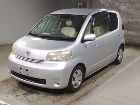 2009 Toyota Porte NNP11[0]