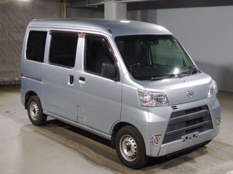 2017 Daihatsu Hijet Cargo S321V[2]