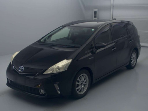 2013 Toyota Prius alpha ZVW41W[0]