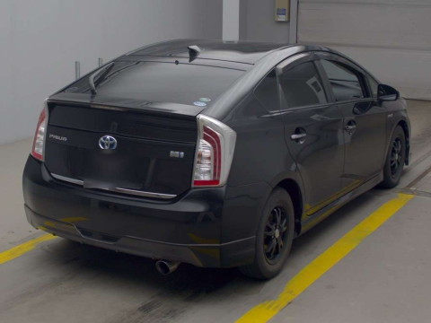 2014 Toyota Prius ZVW30[1]