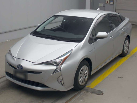 2017 Toyota Prius ZVW50[0]