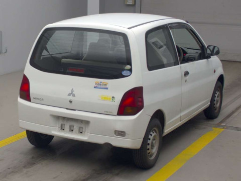 2011 Mitsubishi Minica H42V[1]