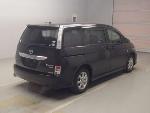 2014 Toyota Isis ZGM10W[1]