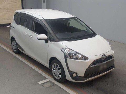 2017 Toyota Sienta NSP170G[2]