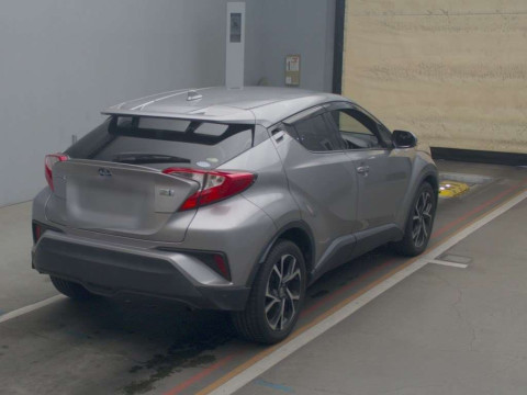 2017 Toyota C-HR ZYX10[1]