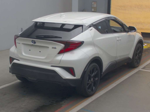 2021 Toyota C-HR ZYX11[1]