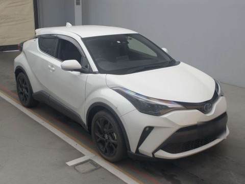 2021 Toyota C-HR ZYX11[2]