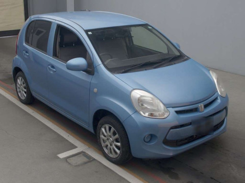 2015 Toyota Passo KGC30[2]