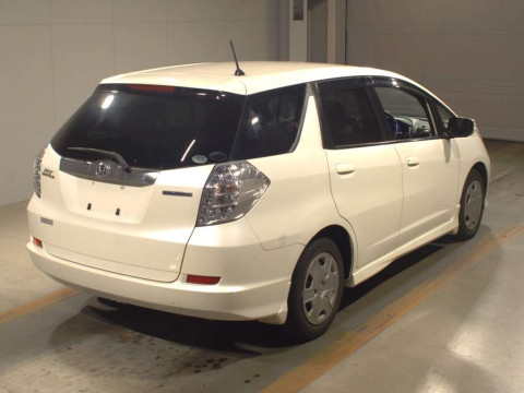 2012 Honda Fit Shuttle Hybrid GP2[1]