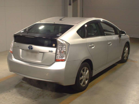 2010 Toyota Prius ZVW30[1]