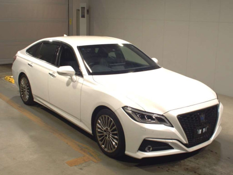 2021 Toyota Crown Hybrid AZSH20[2]