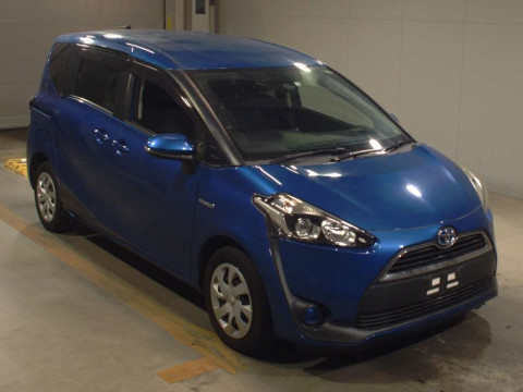 2016 Toyota Sienta NHP170G[2]