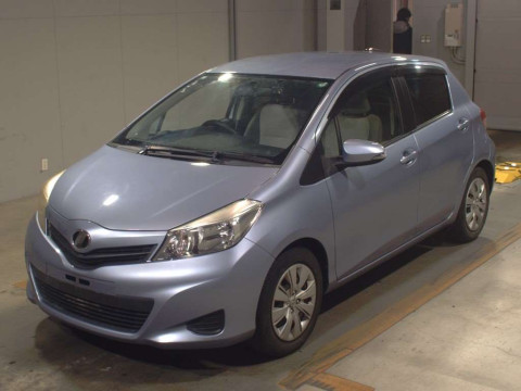 2011 Toyota Vitz NCP131[0]