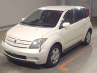 2004 Toyota IST