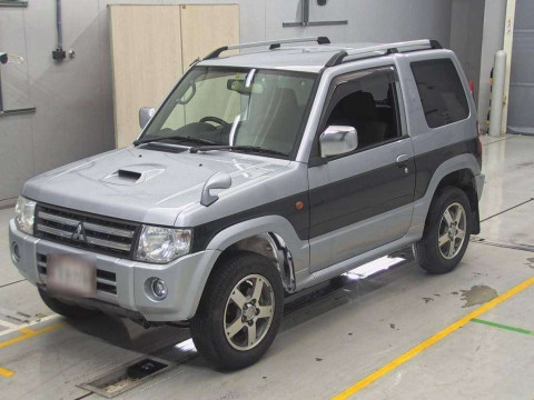 2009 Mitsubishi Pajero Mini H58A[0]