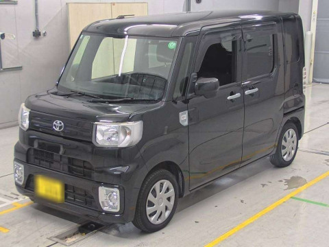 2021 Toyota Pixis Mega LA700A[0]