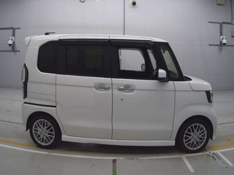 2021 Honda N-BOX CUSTOM JF3[2]