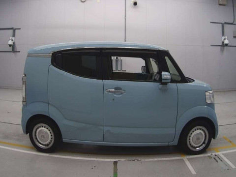 2015 Honda N Box Slash JF1[2]