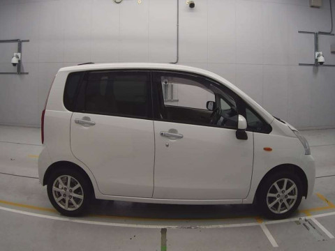 2012 Daihatsu Move LA100S[2]