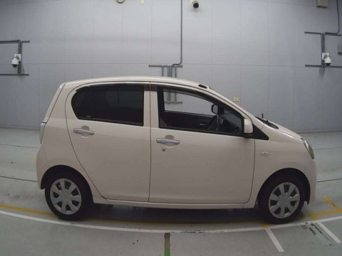 2012 Daihatsu Mira es LA300S[2]