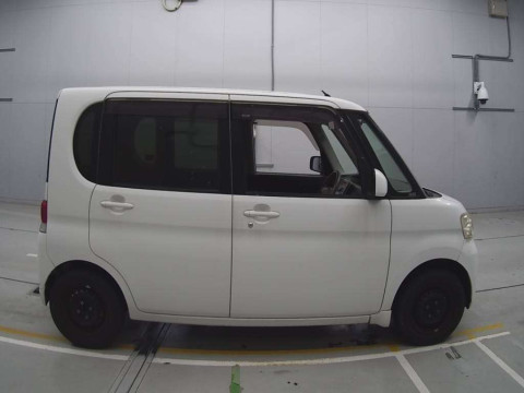 2009 Daihatsu Tanto L375S[2]