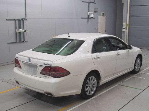 2008 Toyota Crown GRS203[1]