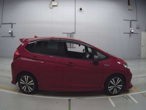 2014 Honda Fit Hybrid GP5[2]