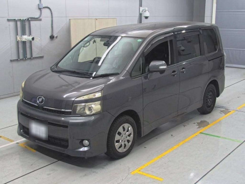 2013 Toyota Voxy ZRR70G[0]