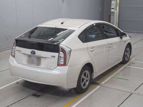 2013 Toyota Prius ZVW30[1]