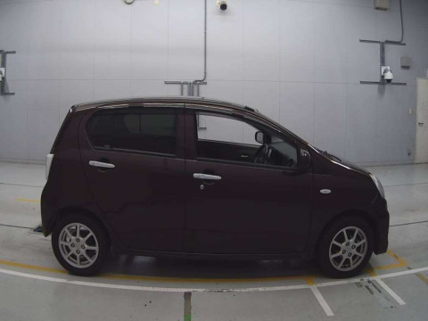 2015 Daihatsu Mira es LA300S[2]