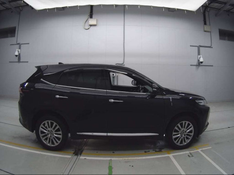 2017 Toyota Harrier ZSU60W[2]