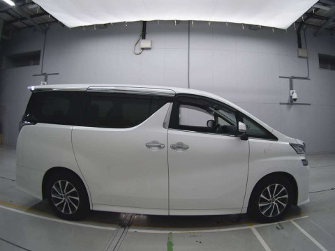 2015 Toyota Vellfire AGH30W[2]