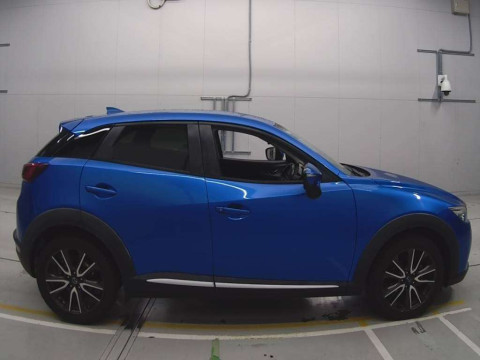 2015 Mazda CX-3 DK5FW[2]