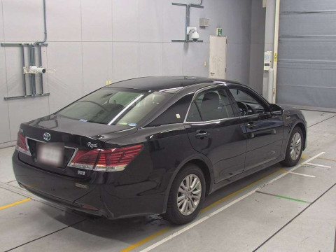 2013 Toyota Crown Hybrid AWS210[1]