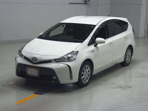 2017 Toyota Prius alpha ZVW41W[0]