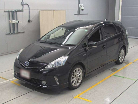 2012 Toyota Prius alpha ZVW41W[0]