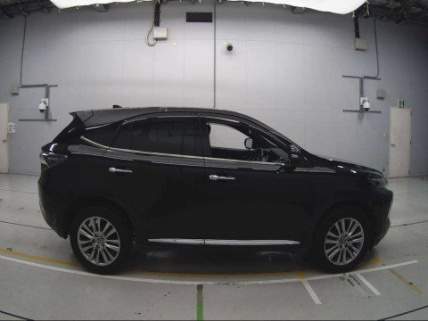 2016 Toyota Harrier ZSU60W[2]