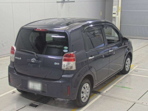 2015 Toyota Spade NSP140[1]